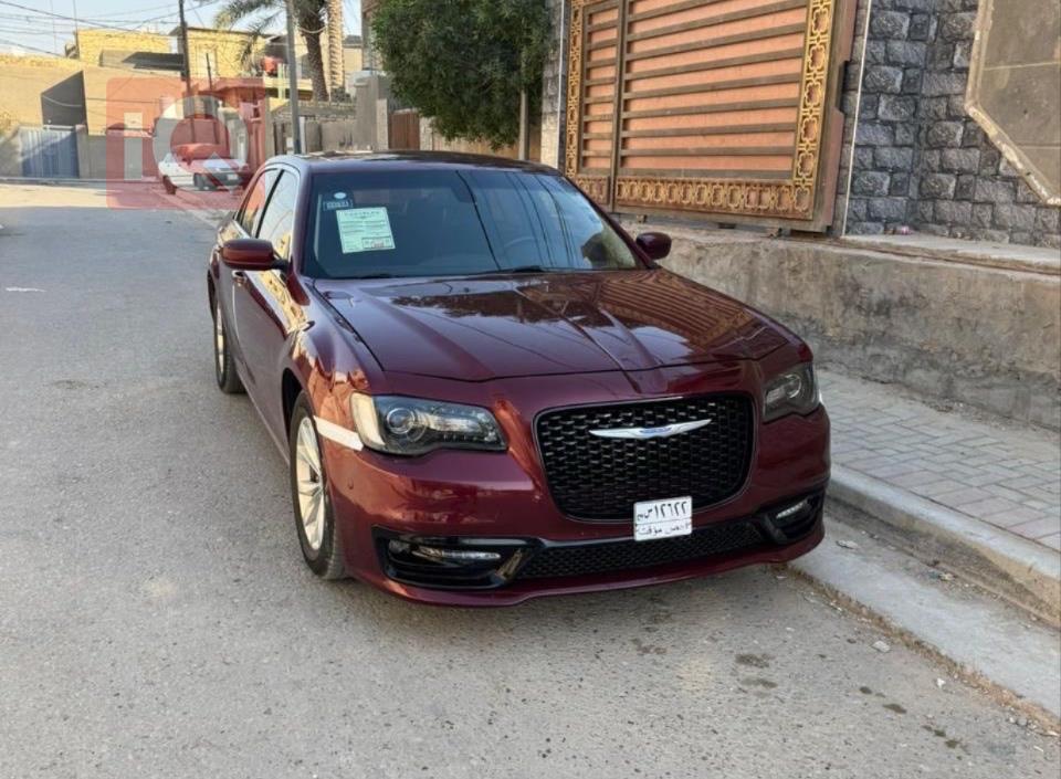 کرایسلەر 300